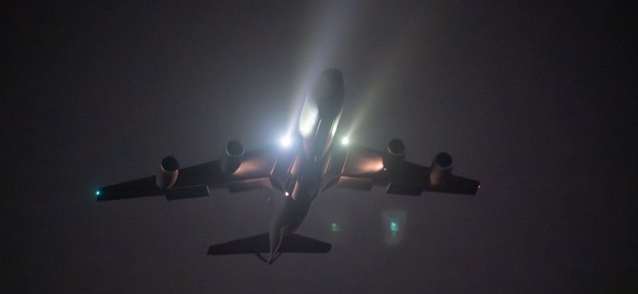 us-is-withdrawing-all-1,000-troops-from-syria:-wsj-report