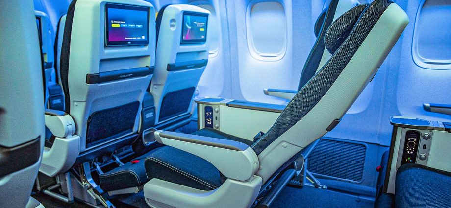 here’s-how-much-bigger-premium-economy-seats-are-compared-to-economy