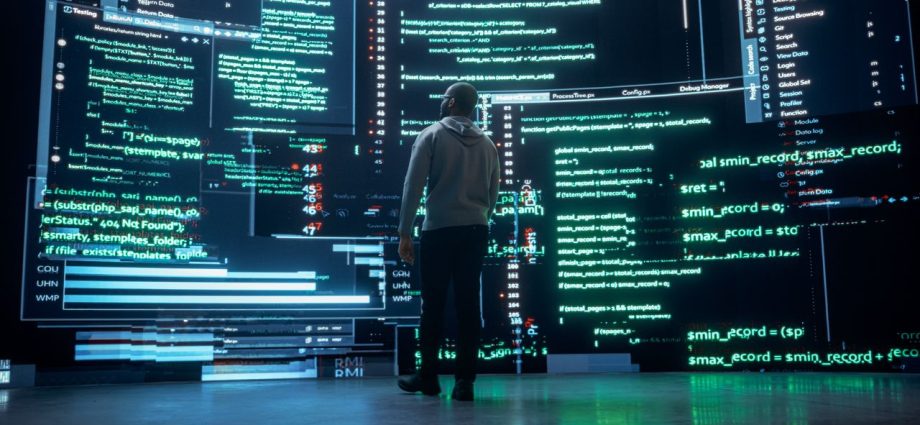 Who remembers IRC? Clearly some hackers, as a new Linux botnet uses some incredibly old-school methods to cut costs