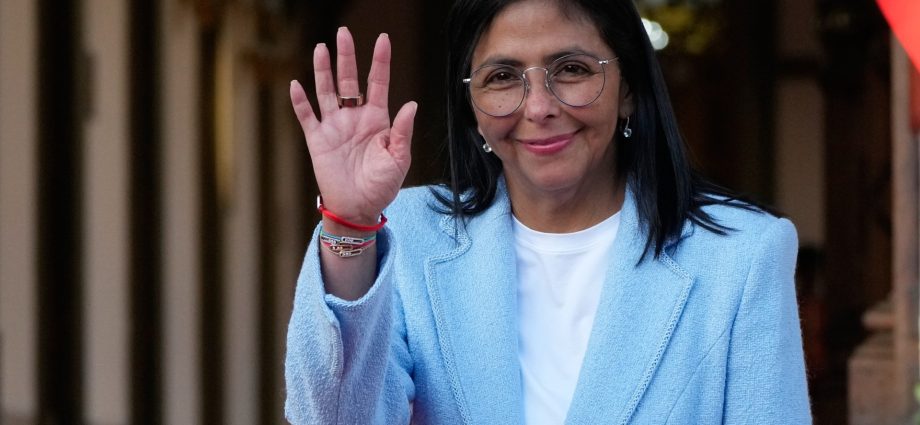 venezuela’s-rodriguez,-colombia’s-petro-say-they-will-meet-‘soon’