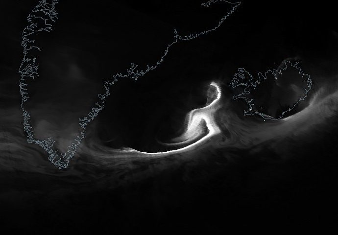 northern-glow-spans-iceland-and-canada