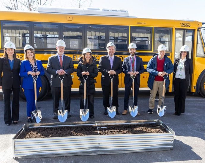 zum-launches-fully-electric-school-bus-fleet-in-branford,-connecticut