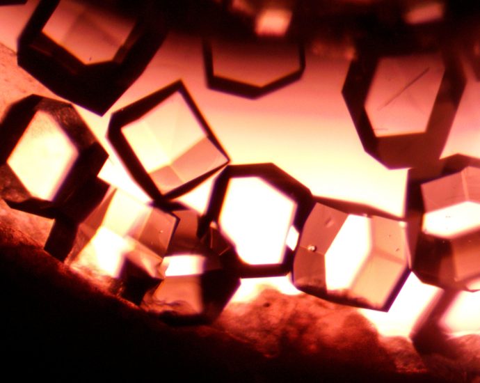 crystals-grown-in-space