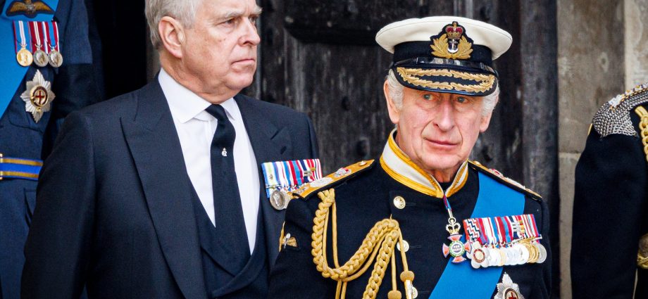 king’s-statement-on-former-prince-andrew’s-arrest-shows-how-grave-the-crisis-is-for-uk.-royals