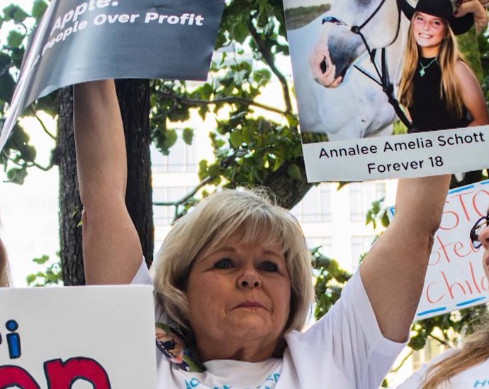 “predatory-tech”:-silicon-valley-on-trial-in-landmark-youth-social-media-addiction-case