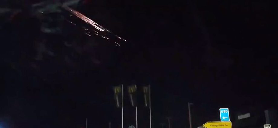 Scientists measure air pollution from reentering SpaceX rocket in real-time: ‘It’s never been done before’