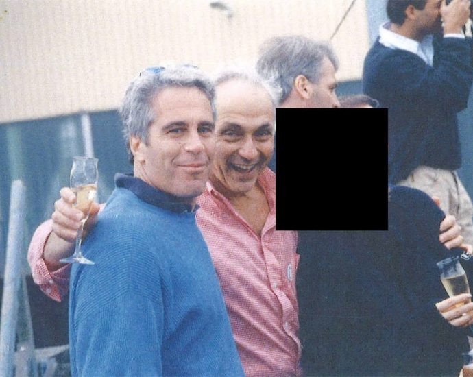 the-epstein-saga-engulfs-les-wexner-—-and-the-ohio-he-helped-build