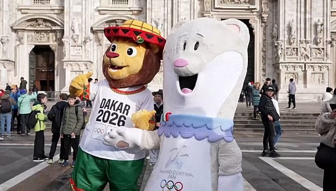 from-milano-cortina-to-dakar-2026:-olympic-mascots-tina-and-ayo-share-the-stage