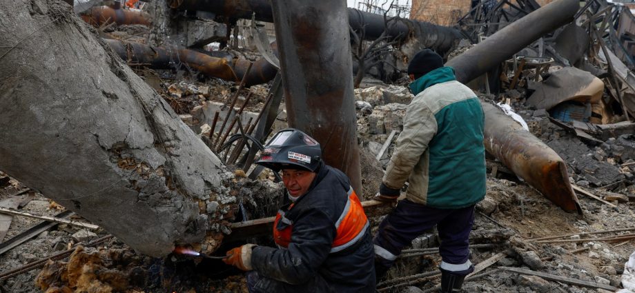 ukraine’s-patience-with-us-peace-push-wears-thin-as-russia-skirts-pressure