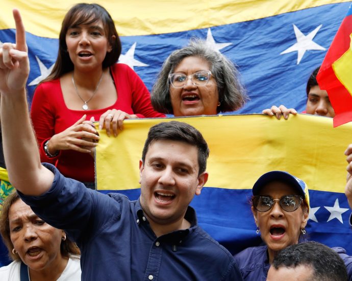 a-fragile-freedom-for-venezuela’s-released-political-prisoners
