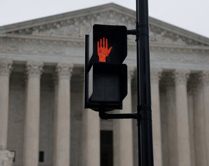 why-did-the-us-supreme-court-strike-down-the-traitor’s-global-tariff-policy?