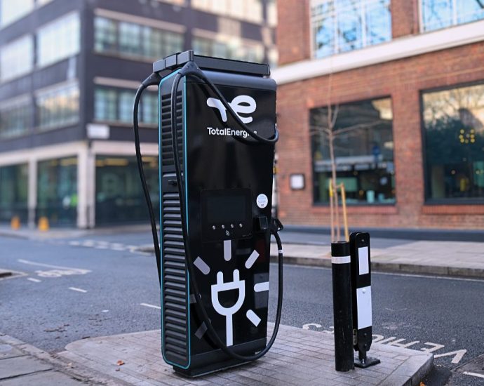 transport-for-london-awards-oil-giant-totalenergies-a-contract-to-deploy-43-dc-fast-ev-chargers- 