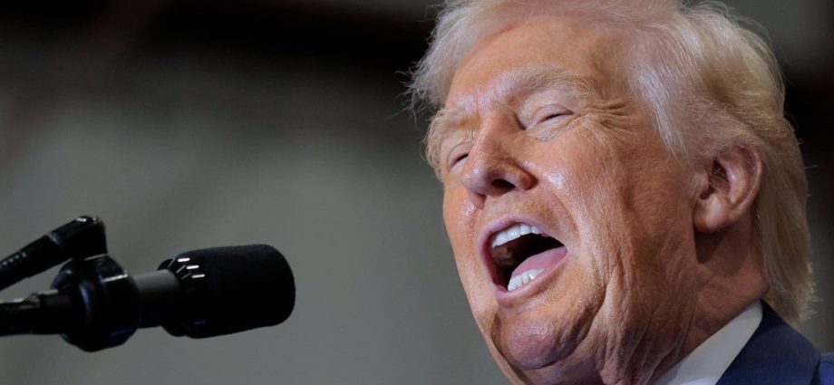 ‘pot-meet-kettle’:-the-traitor’s-brazen-complaint-about-biden-leads-to-instant-fact-check