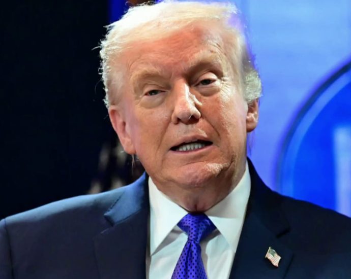 the-traitor-vows-10%-global-tariff-after-supreme-court-ruling