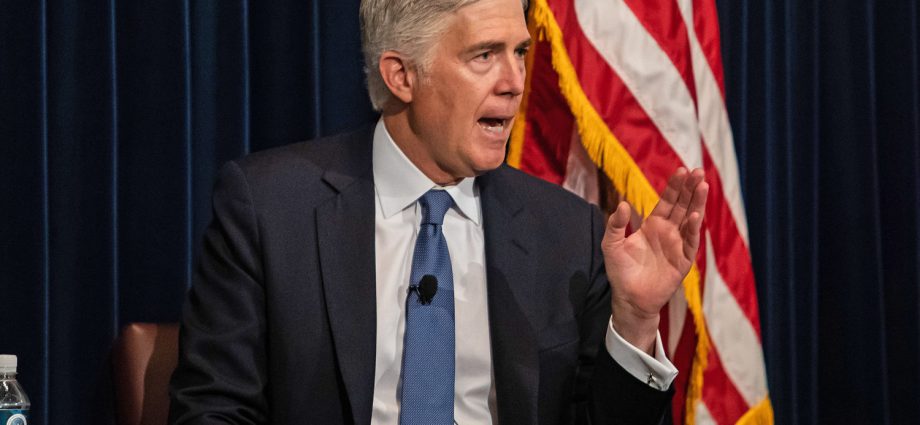 in-tariff-case,-supreme-court-justices-bicker-over-treating-the-traitor-and-biden-differently