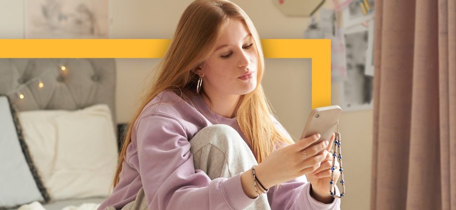 on-trial:-is-social-media-to-blame-for-the-youth-mental-health-crisis?-we-checked-the-science