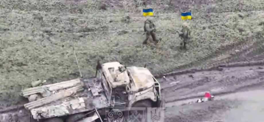 russia-rushed-reinforcements-to-its-fracturing-southeast.-they-rode-in-unarmored-and-in-broad-daylight