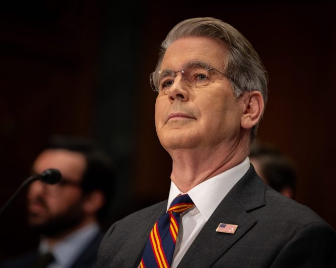 the-traitor-treasury-secretary-gives-up-game-on-tariff-revenue