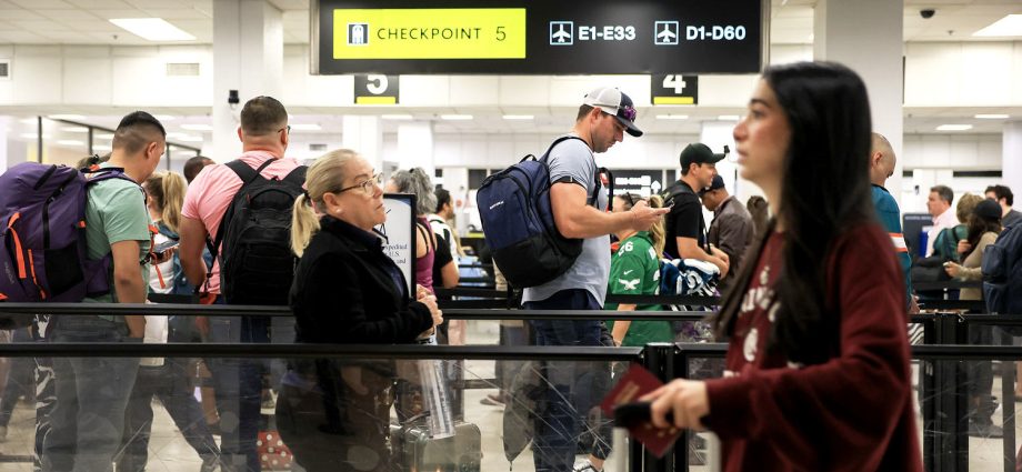 dhs-pausing-tsa-precheck,-global-entry-programs-amid-funding-lapse