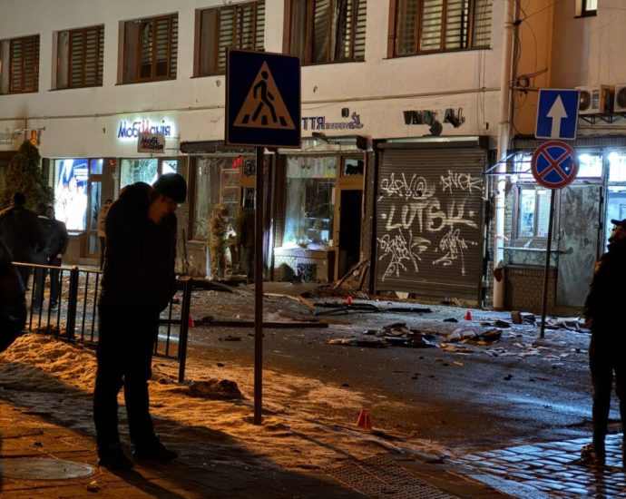 ukraine-detains-suspected-bomber-after-lviv-double-tap-attack-kills-policewoman,-injures-25—-accomplices-still-sought