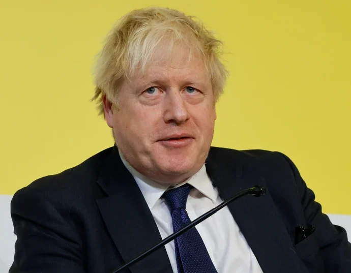 former-uk-pm-says-west-should-deploy-troops-to-ukraine-before-a-ceasefire,-not-after