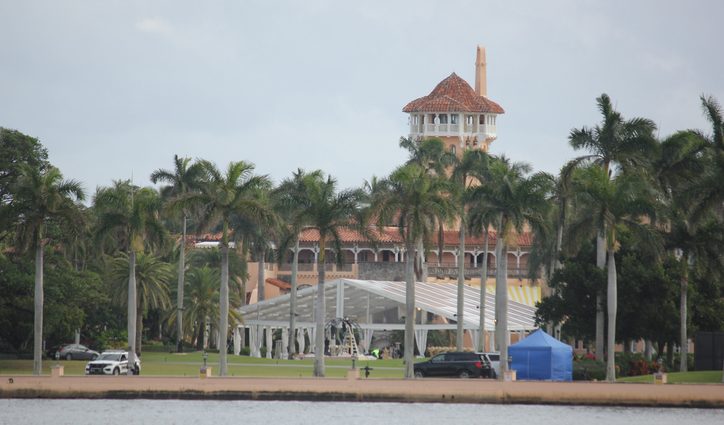security-breach:-armed-intruder-shot-dead-at-mar-a-lago