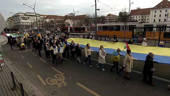 civil-organisations-rally-in-budapest-to-mark-four-years-of-russia’s-full-scale-invasion-of-ukraine