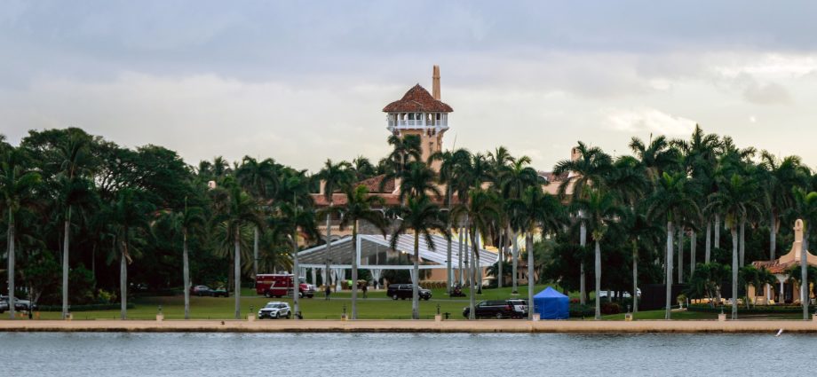 agents-shoot,-kill-man-trying-to-enter-mar-a-lago:-secret-service
