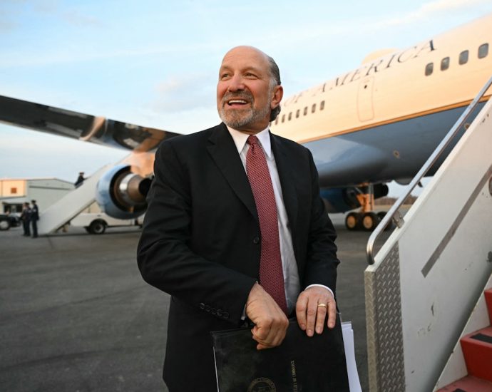 the-traitor-secretary-silent-as-sons-poised-to-make-bank-from-end-of-tariffs