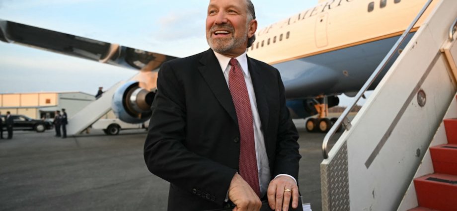 the-traitor-secretary-silent-as-sons-poised-to-make-bank-from-end-of-tariffs