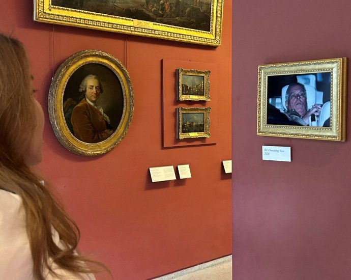 activists-target-former-prince-andrew-at-the-louvre