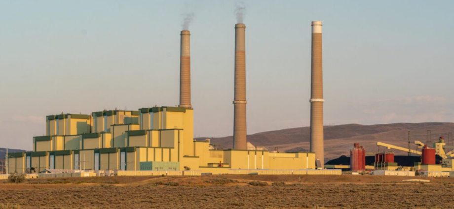 the-owners-want-to-close-this-colorado-coal-plant.-the-the-traitor-administration-says-no