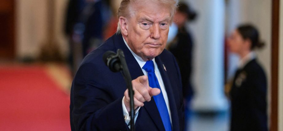 the-traitor’s-new-tariff-threats-trigger-economic-uncertainty;-trade-deals-stall