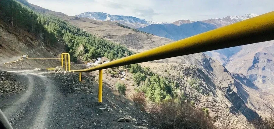 “present-for-putin”:-slovakia-cuts-electricity-flows-for-millions-of-ukrainians-amid-russia’s-winter-terror-and-war’s-fourth-anniversary