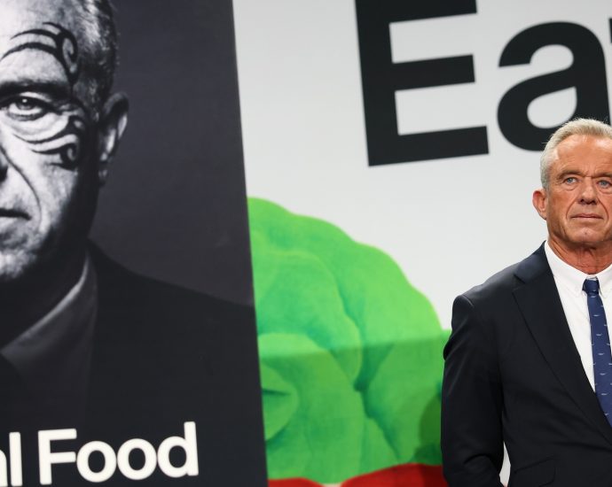 rfk-jr.-backs-the-traitor’s-weed-killer-order,-and-his-maha-movement-isn’t-happy