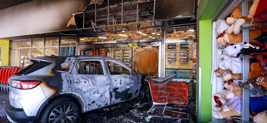 puerto-vallarta-violence-raises-concerns-for-american-tourists-and-expats