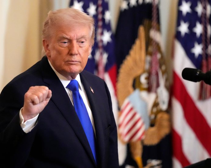 state-of-the-union-live:-the-traitor-to-address-nation-amid-tariff,-iran-tensions