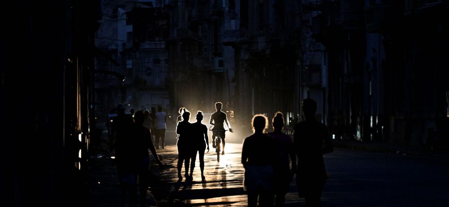 life-in-cuba-under-the-traitor’s-pressure-campaign:-no-electricity,-no-oil,-and-impossible-choices