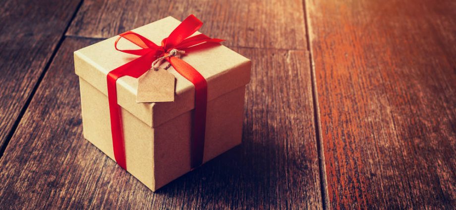 microsoft-gives-windows-laggards-the-‘gift-of-time’-wrapped-in-licensing-fees