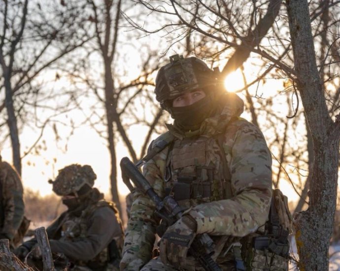 drones,-robots,-and-a-race-to-adapt:-what-ukraine’s-fifth-year-of-war-will-look-like