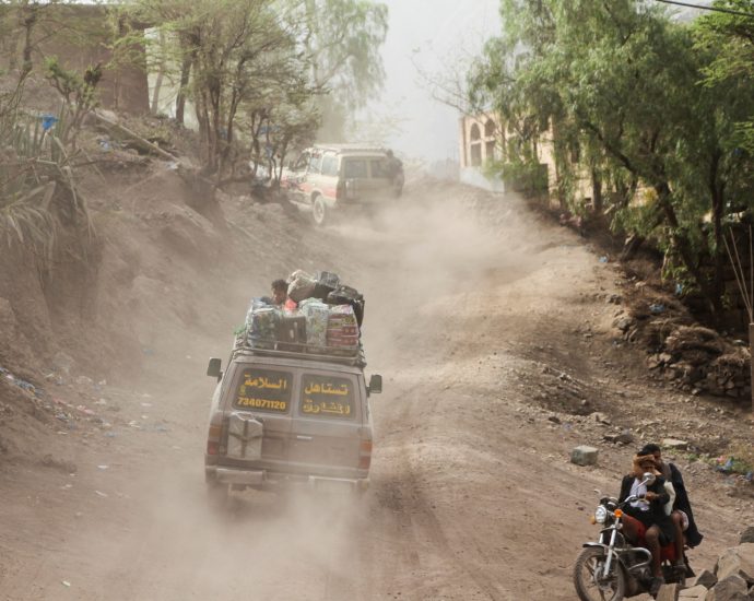 children-among-16-killed-in-car-crash-in-southern-yemen