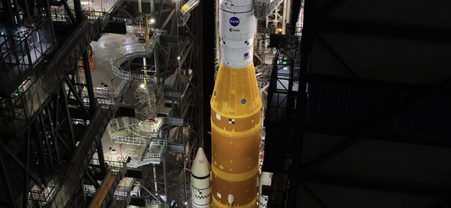 nasa-artemis-ii-rocket-returns-for-repairs