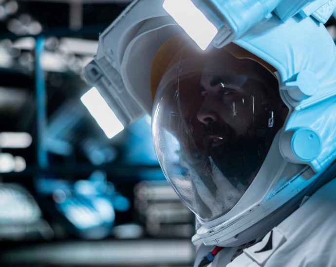 5 Health Problems Astronauts Have To Worry About In Space