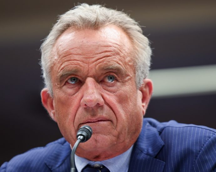 blue-states-challenge-cdc,-rfk-jr.-in-new-lawsuit-over-vaccine-changes