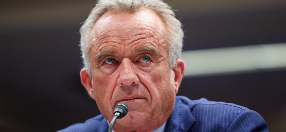 blue-states-challenge-cdc,-rfk-jr.-in-new-lawsuit-over-vaccine-changes