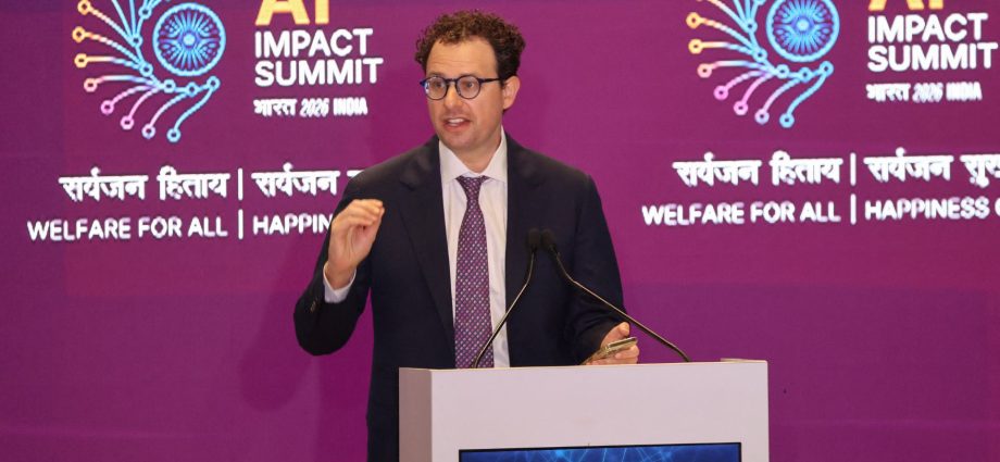 how-anthropic-will-lose-more-than-$200-million-if-it-refuses-pentagon-demands