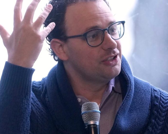 chabria:-the-pentagon-is-demanding-to-use-claude-ai-as-it-pleases.-claude-told-me-that’s-‘dangerous’