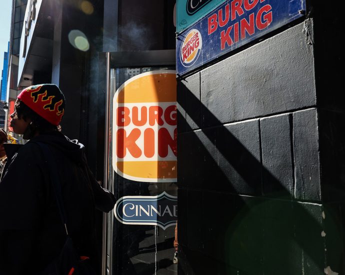 burger-king’s-new-ai-agent-will-listen-to-orders-and-‘coach’-workers-on-being-‘hospitable’