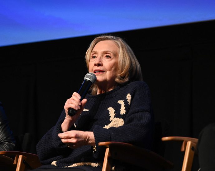 “a-tragedy,-a-scandal”:-hillary-clinton-deposition-rips-republicans’-handling-of-epstein-case