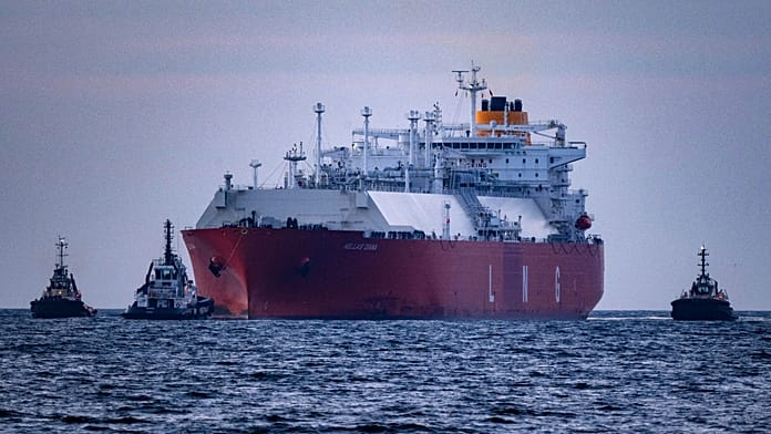 germany-supplies-ukraine-with-natural-gas-for-the-first-time